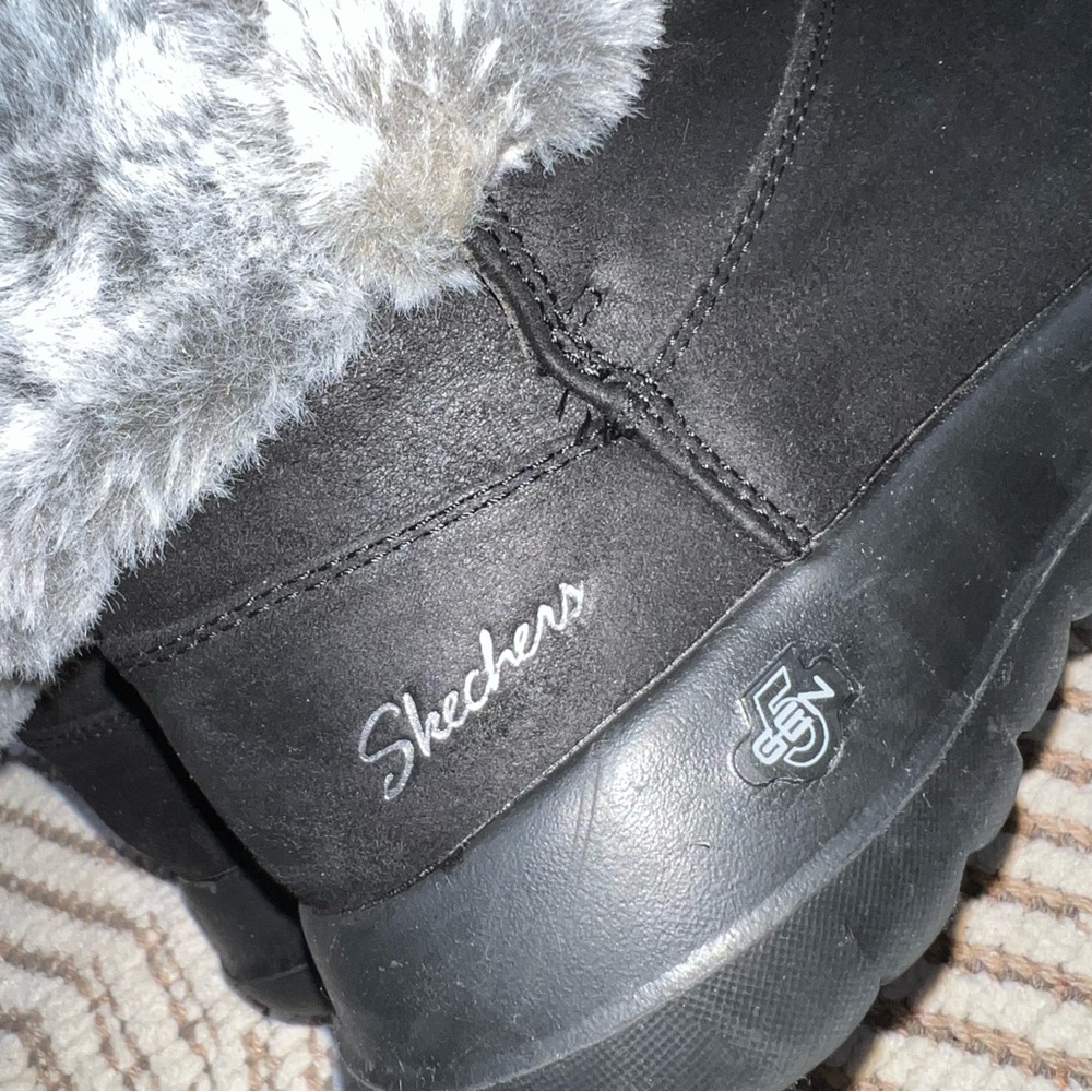 Skechers On the Go Winter Boots Women Black Bootie Faux Fur Lined Women’s Size 9 - Picture 4 of 10